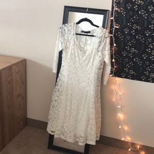 Leslie Fay White Lace Dress